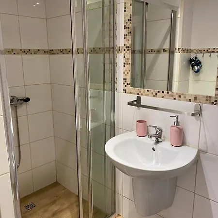 Kokosowa ホームステイ ヴィスワ